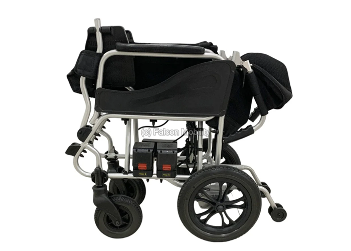 A Beginner’s Guide to Using an Electric Wheelchair Safely